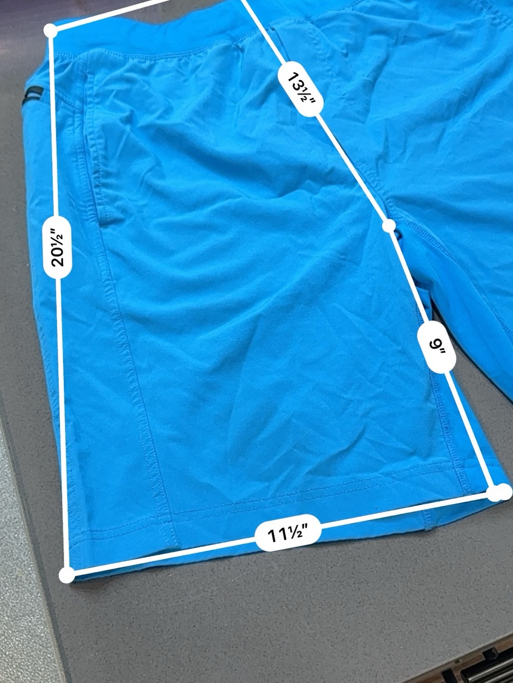 Gaiam Karma Shorts Vibrant Blue Large Athletic Yoga Athleisure NWT - Picture 4 of 8